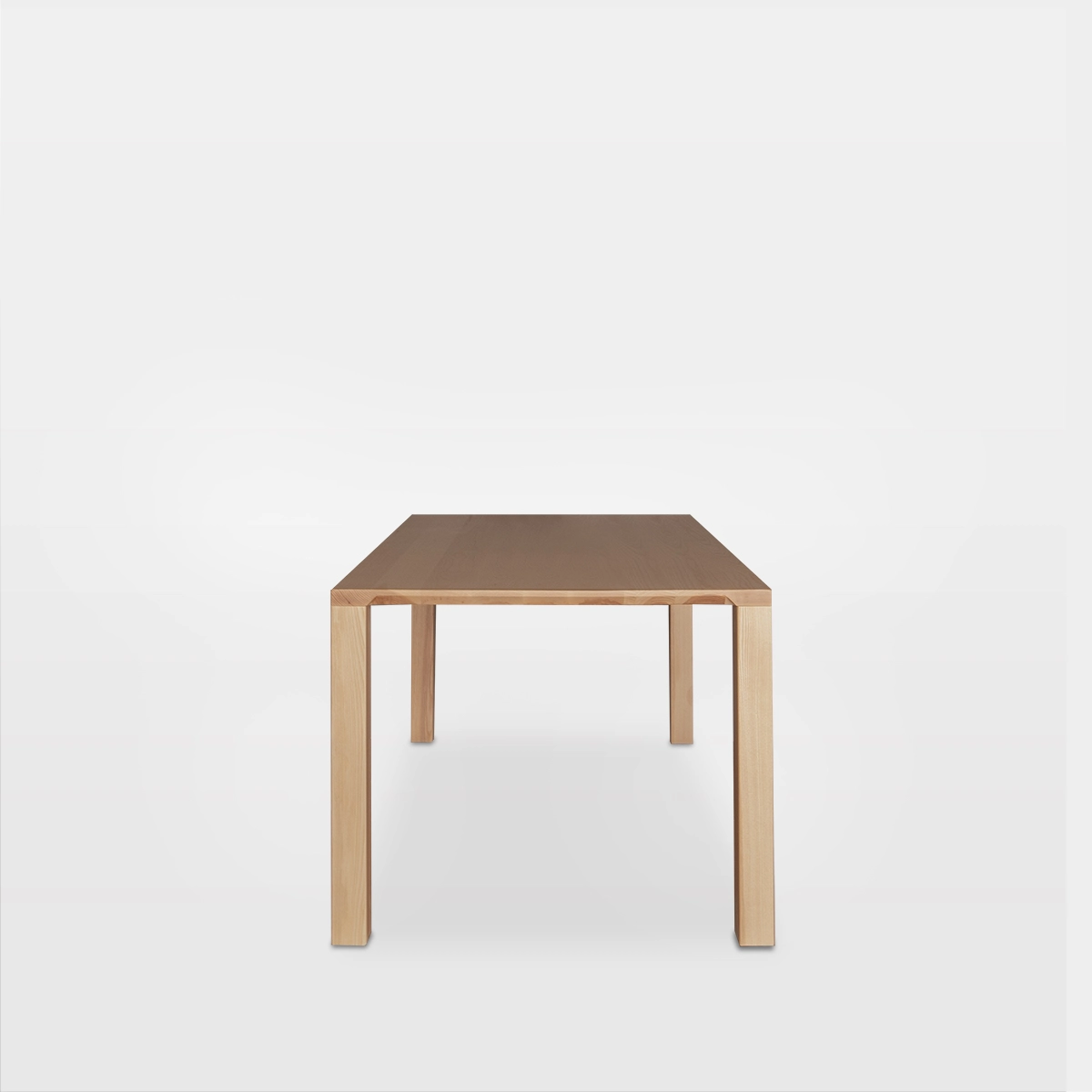 小寶優居 | 舉杯餐桌